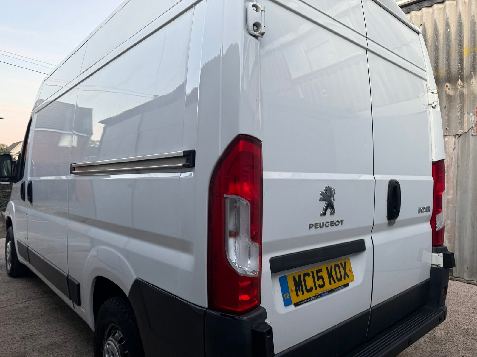 
								Peuegot Boxer 2.2 Professional L2 H2 full									