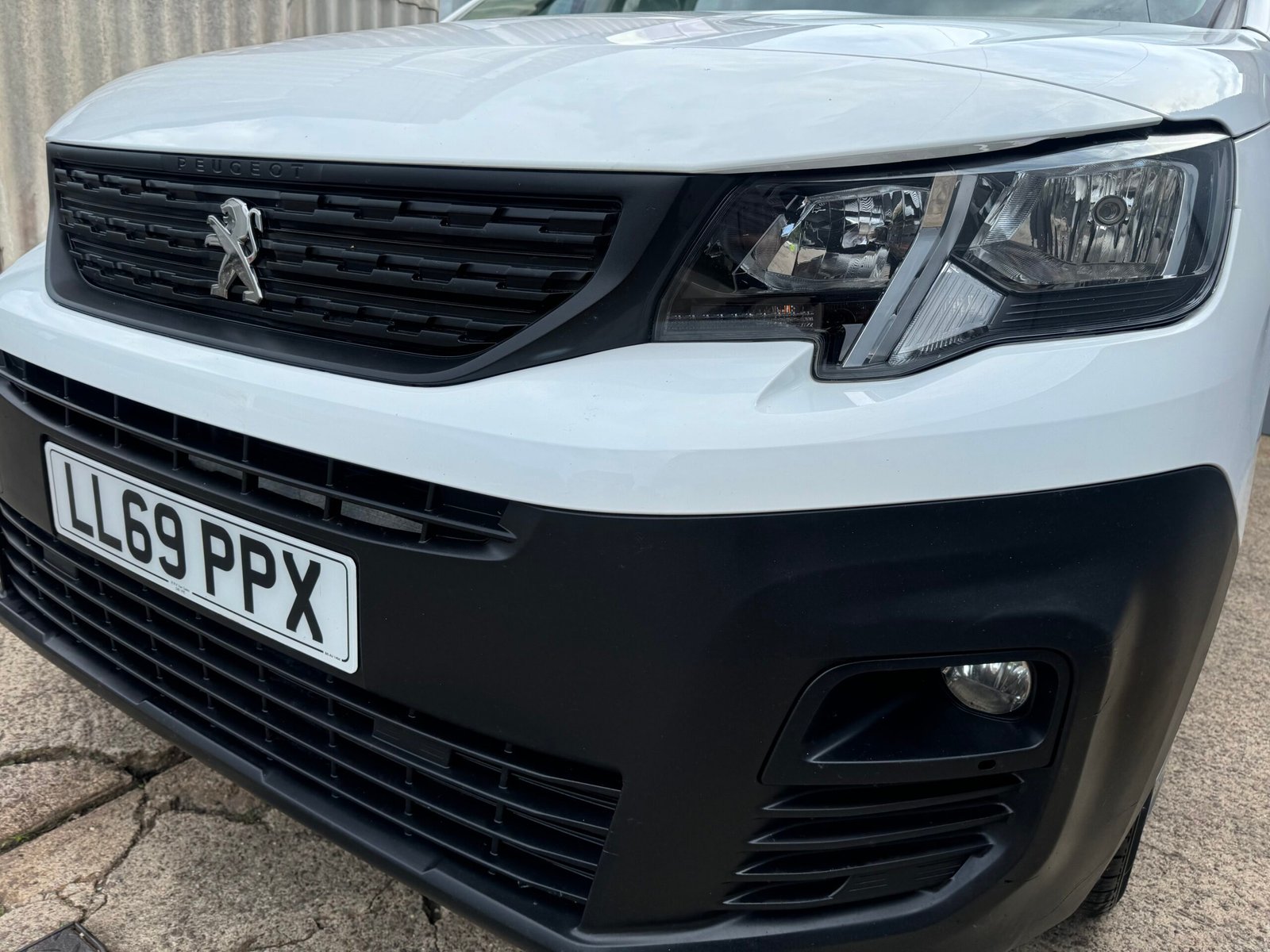 
								Peugeot Partner Professional 1.5HDi 2019/69 full									