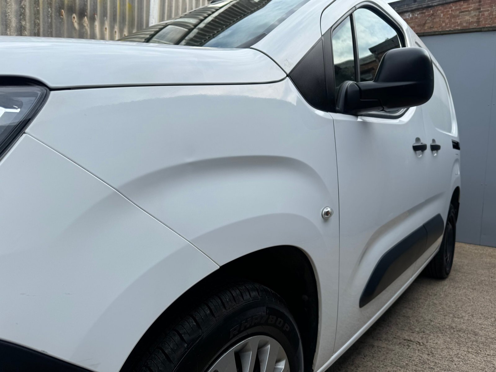 
								Peugeot Partner Professional 1.5HDi 2019/69 full									