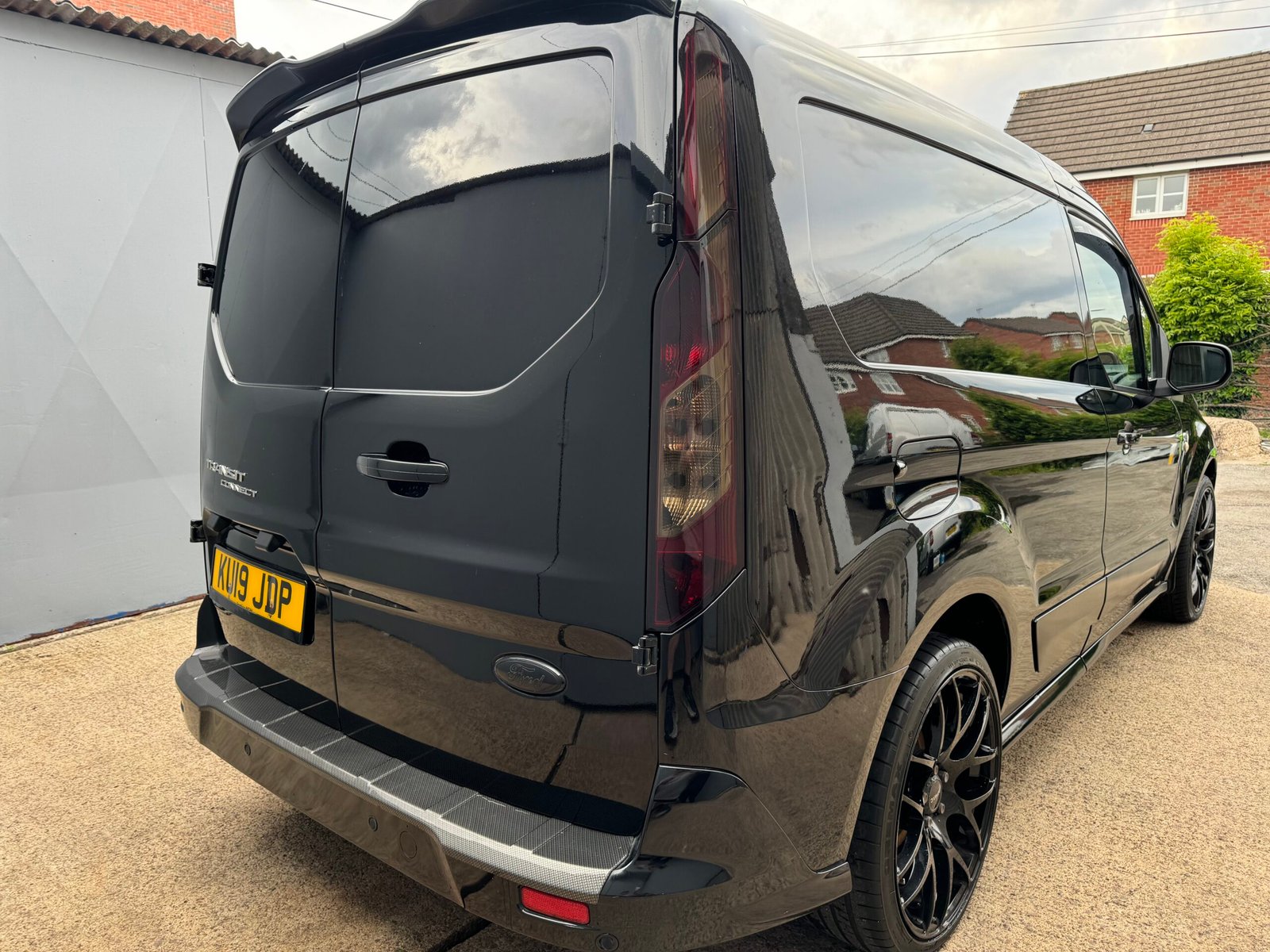 
								Ford Transit Connect Limited 1.5 Sport 2019/69  SOLD full									