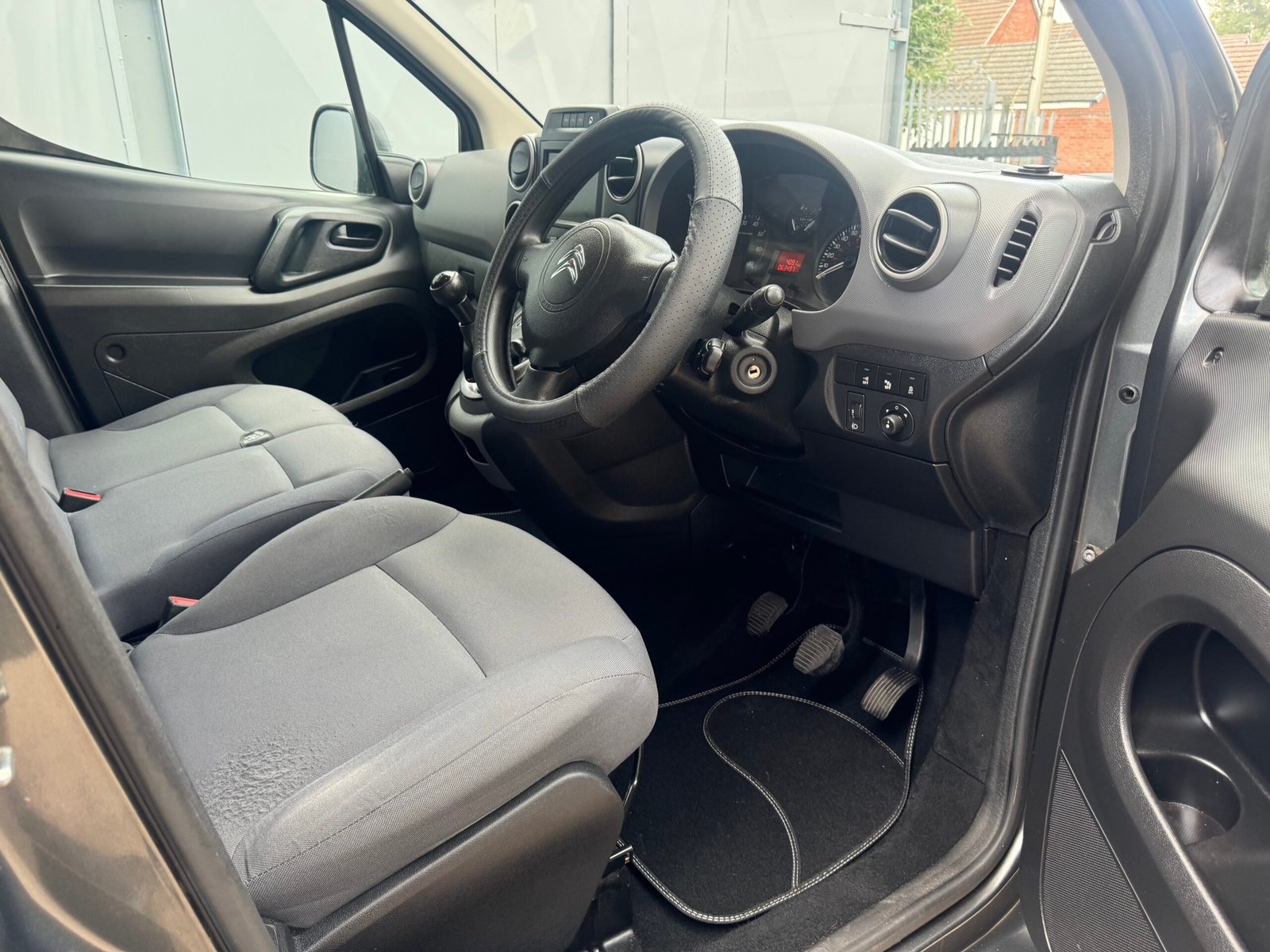 
								Citroen Berlingo Enterprise 1.6HDi 2016/16 full									