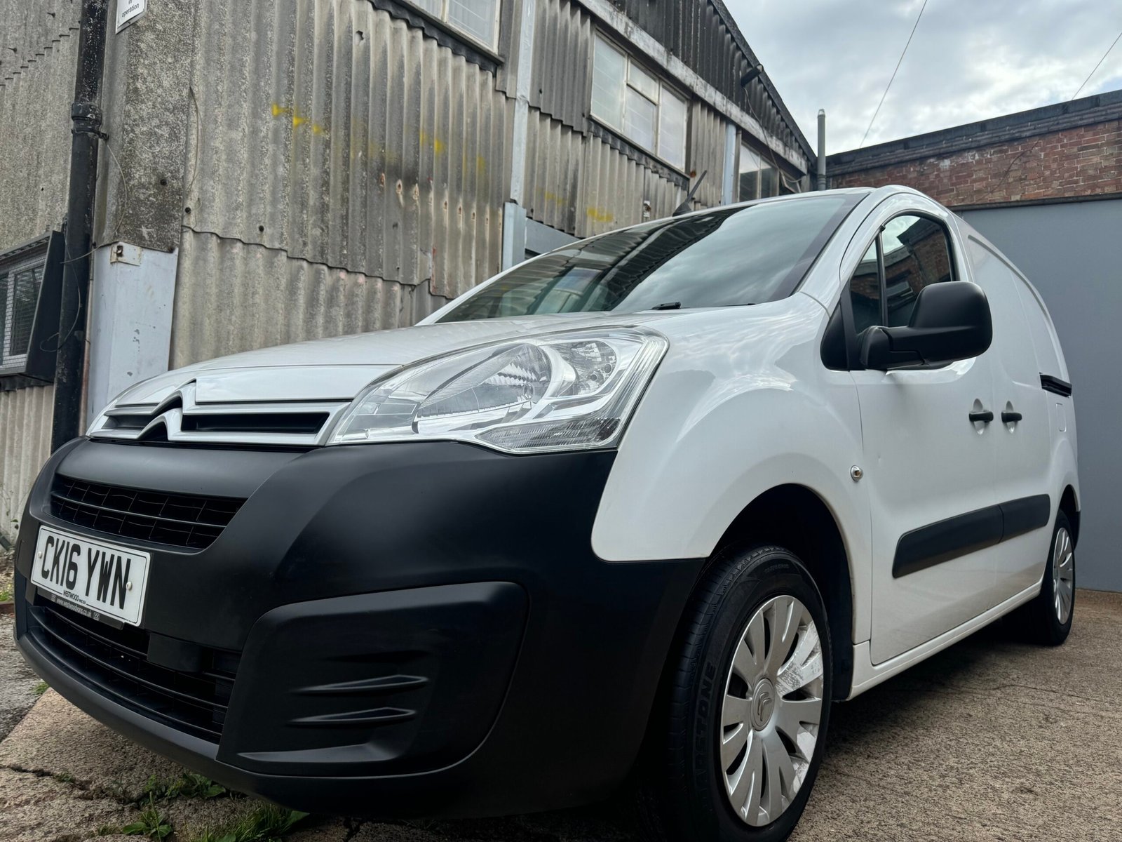 
								Citroen Berlingo Enterprise 1.6HDi 2015/65 full									