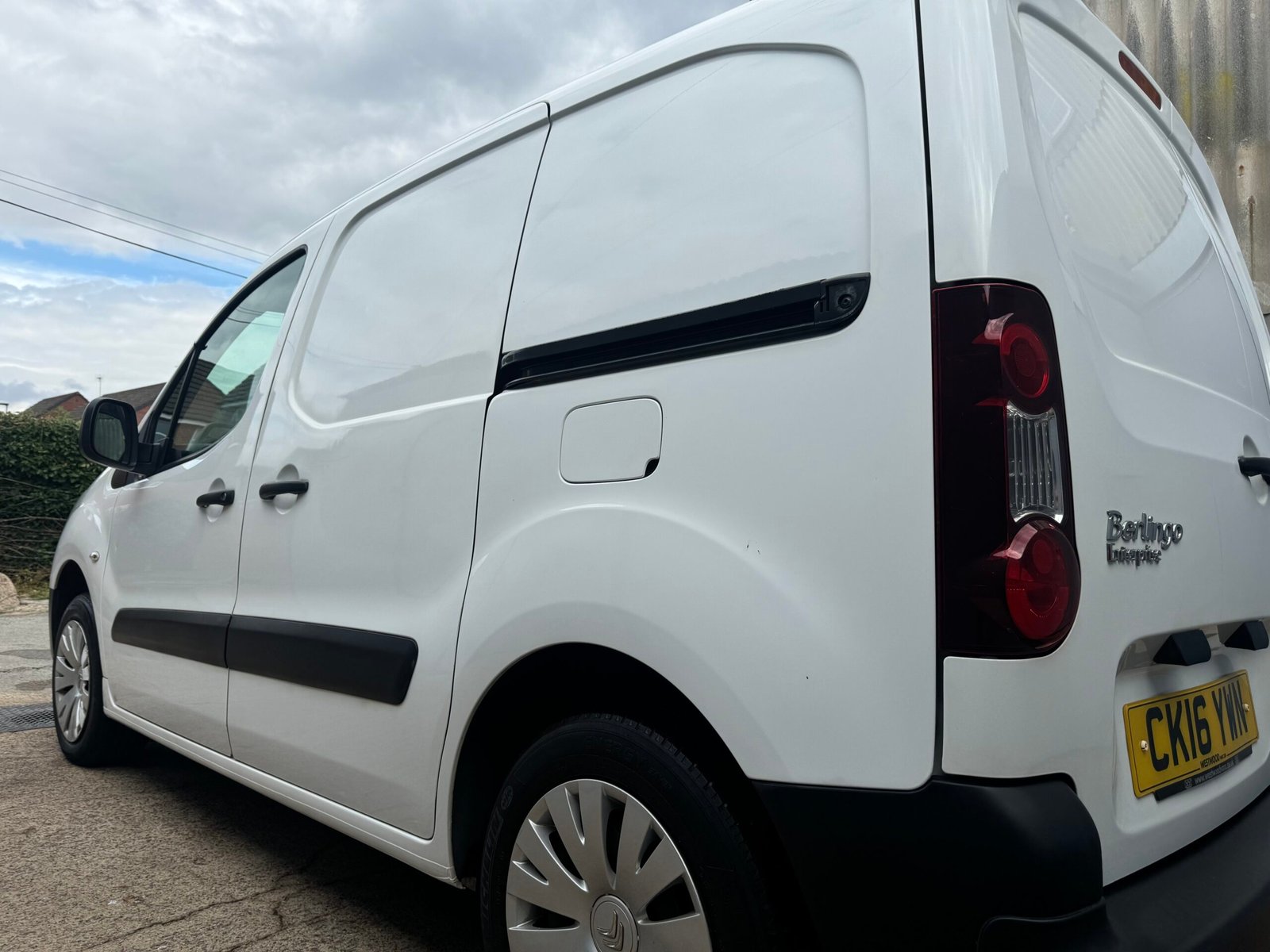 
								Citroen Berlingo Enterprise 1.6HDi 2015/65 full									