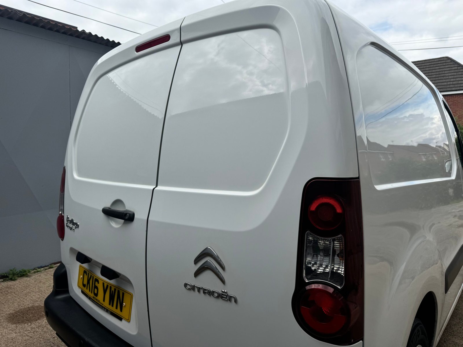 
								Citroen Berlingo Enterprise 1.6HDi 2015/65 full									