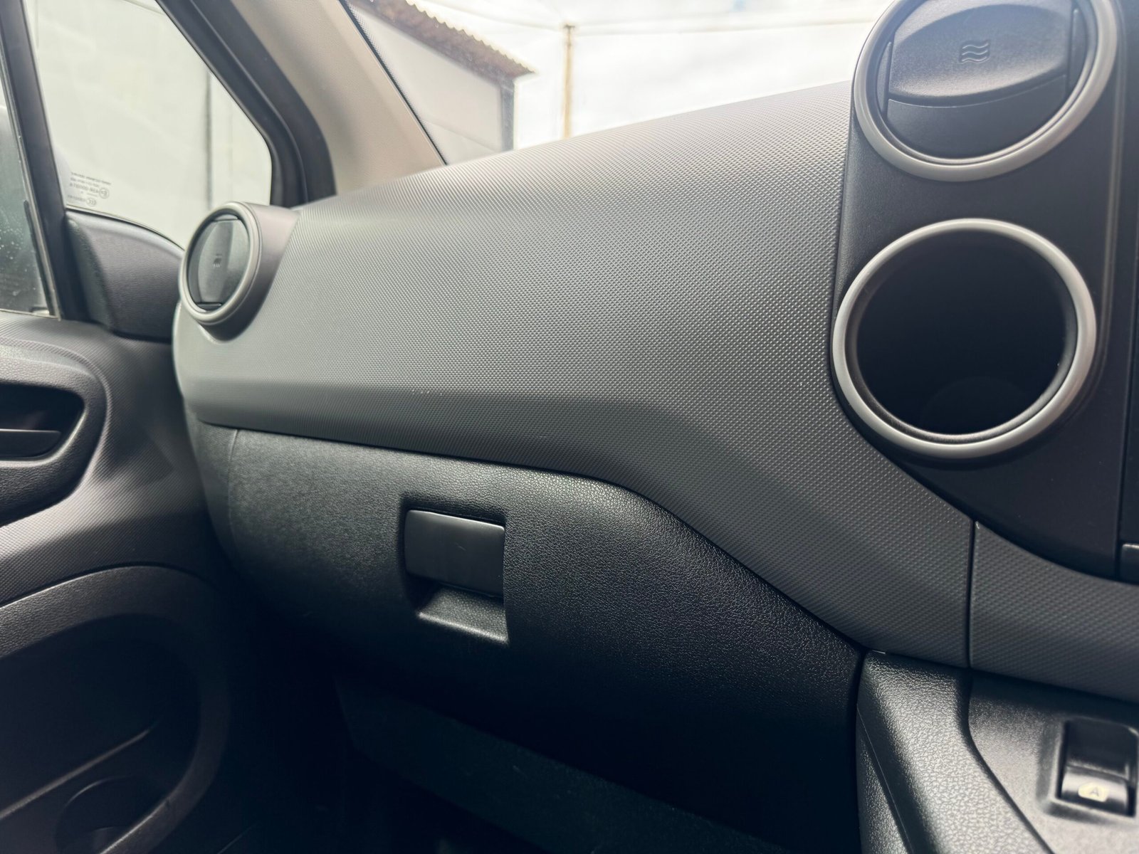 
								Citroen Berlingo Enterprise 1.6HDi 2015/65 full									